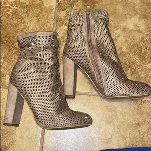 Forever tan zip up shoes